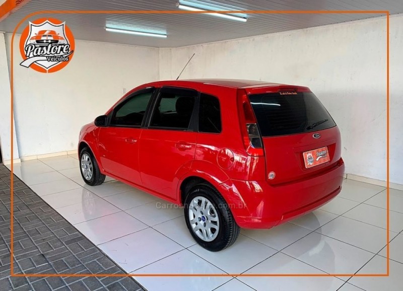 FIESTA 1.0 ROCAM SE 8V FLEX 4P MANUAL - 2014 - VACARIA