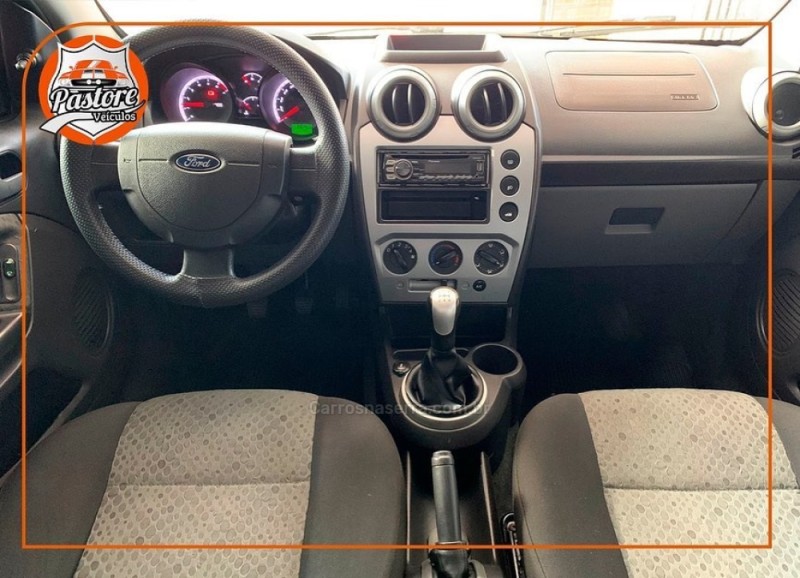 FIESTA 1.0 ROCAM SE 8V FLEX 4P MANUAL - 2014 - VACARIA