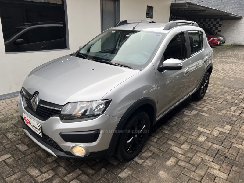 SANDERO 1.6 STEPWAY 8V FLEX 4P AUTOMATIZADO - 2016 - NOVO HAMBURGO