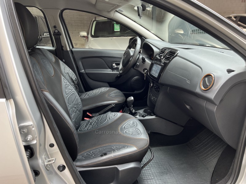 SANDERO 1.6 STEPWAY 8V FLEX 4P AUTOMATIZADO - 2016 - NOVO HAMBURGO
