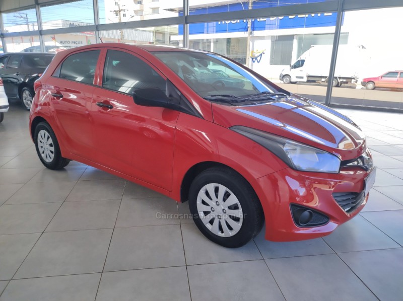 HB20 1.0 COMFORT PLUS 12V FLEX 4P MANUAL - 2014 - TAPEJARA