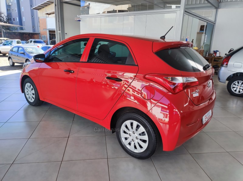 HB20 1.0 COMFORT PLUS 12V FLEX 4P MANUAL - 2014 - TAPEJARA
