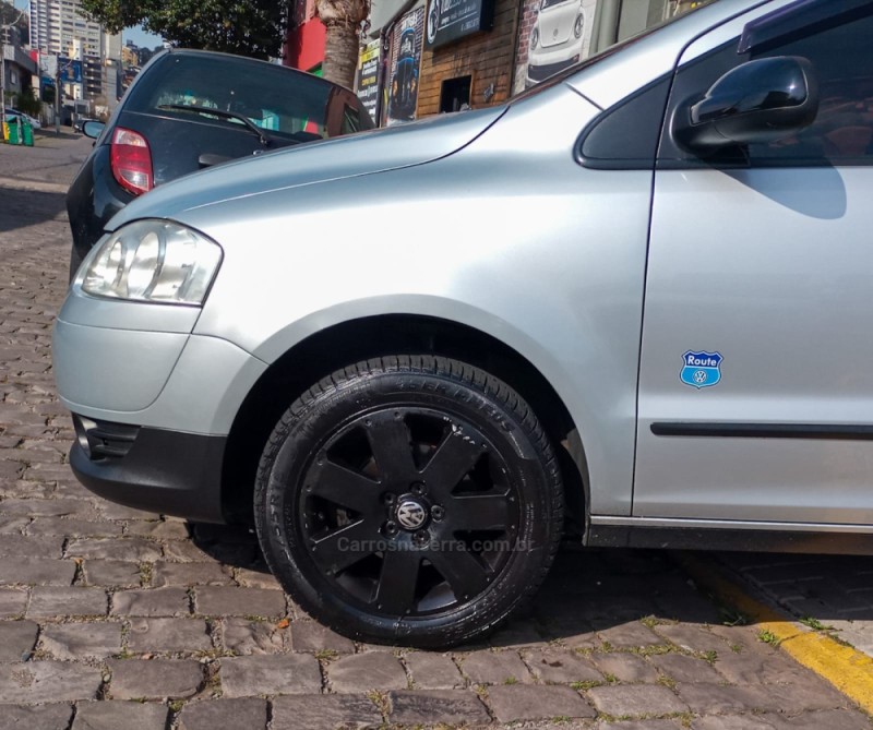 FOX 1.6 MI ROUTE 8V FLEX 4P MANUAL - 2009 - CAXIAS DO SUL
