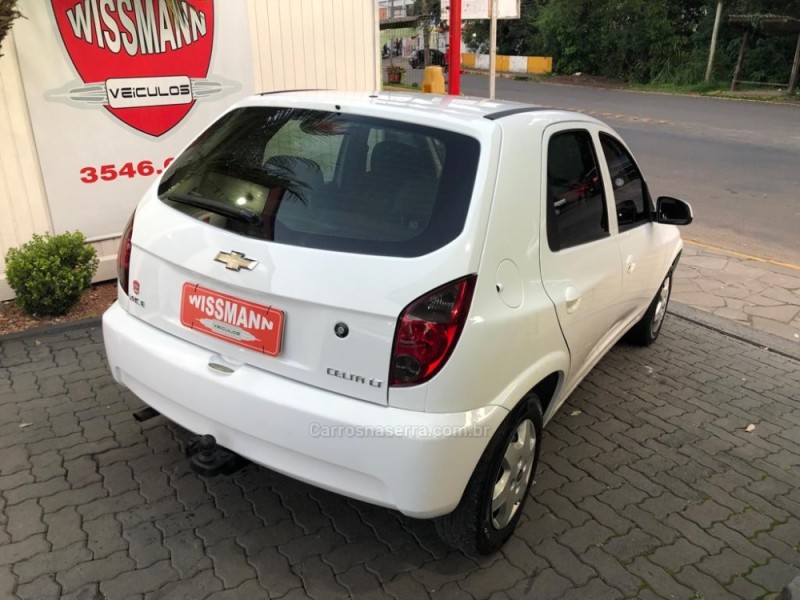 CELTA 1.0 MPFI LT 8V FLEX 4P MANUAL - 2013 - TRêS COROAS