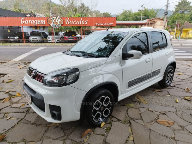 uno 1.4 evo sporting 8v flex 4p automatizado 2015 tres coroas