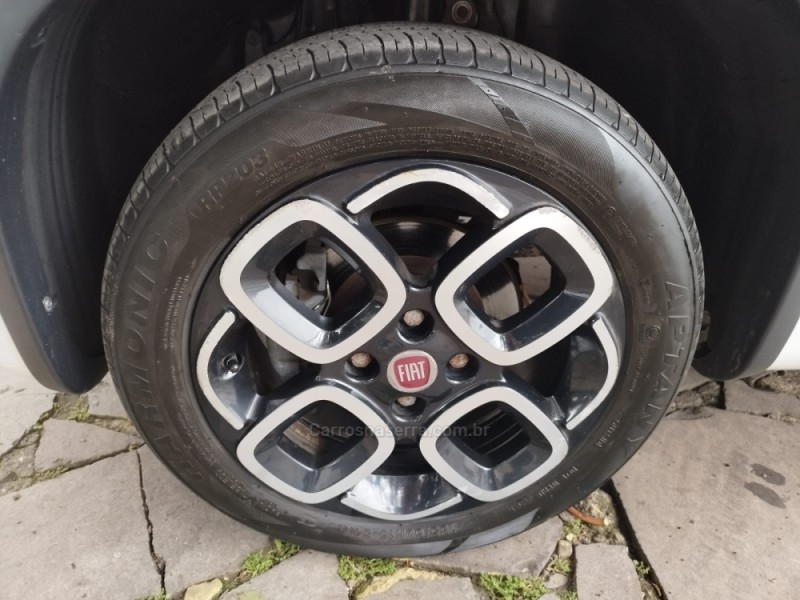 UNO 1.4 EVO SPORTING 8V FLEX 4P AUTOMATIZADO - 2015 - TRêS COROAS
