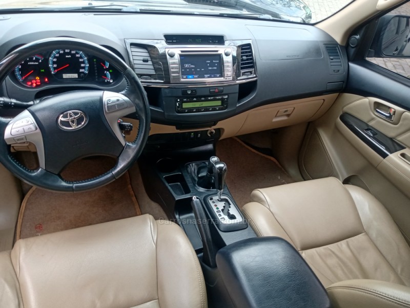 HILUX SW4 3.0 SRV 4X4 16V TURBO INTERCOOLER DIESEL 4P AUTOMÁTICO - 2014 - CAXIAS DO SUL