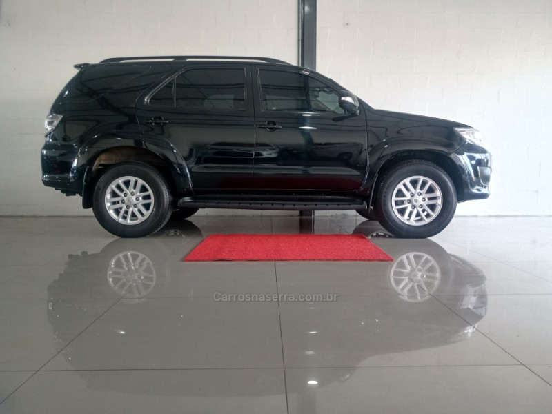 HILUX SW4 3.0 SRV 4X4 16V TURBO INTERCOOLER DIESEL 4P AUTOMÁTICO