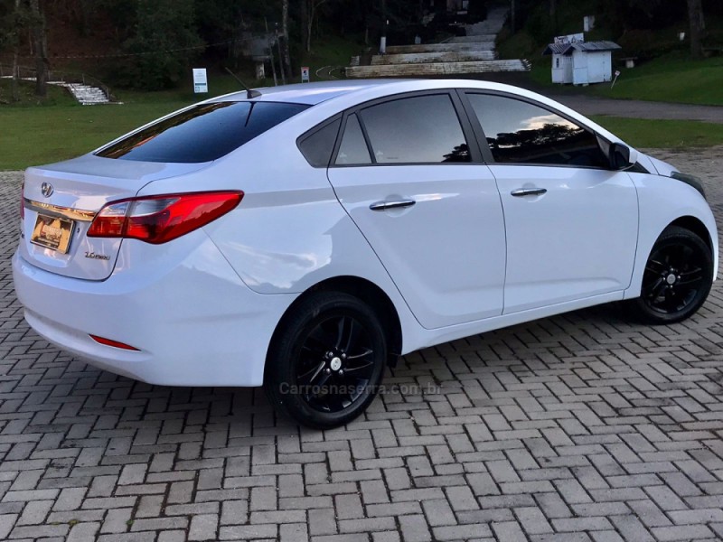 HB20S 1.6 COMFORT PLUS 16V FLEX 4P MANUAL - 2014 - CANELA