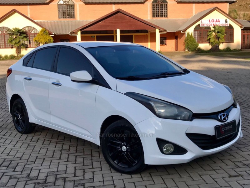 HB20S 1.6 COMFORT PLUS 16V FLEX 4P MANUAL - 2014 - CANELA