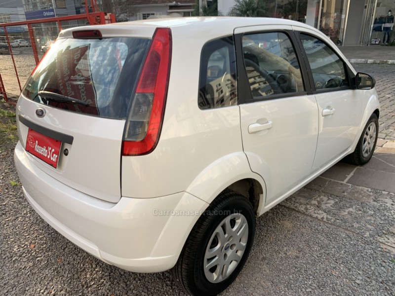 FIESTA 1.0 MPI CLASS HATCH 8V FLEX 4P MANUAL - 2011 - FARROUPILHA