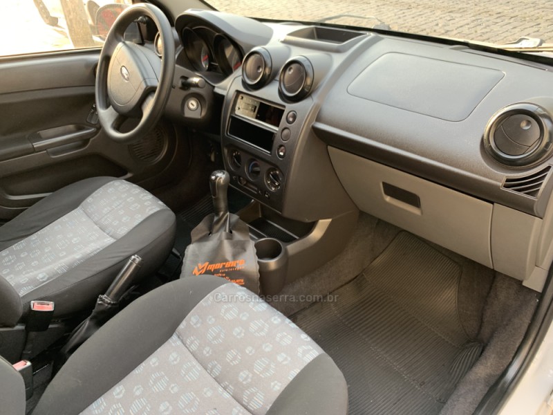FIESTA 1.0 MPI CLASS HATCH 8V FLEX 4P MANUAL - 2011 - FARROUPILHA