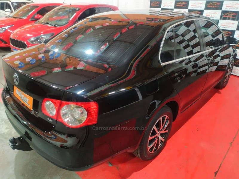 JETTA 2.5 I 20V 170CV GASOLINA 4P TIPTRONIC - 2009 - CAXIAS DO SUL