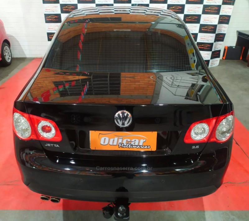 JETTA 2.5 I 20V 170CV GASOLINA 4P TIPTRONIC - 2009 - CAXIAS DO SUL