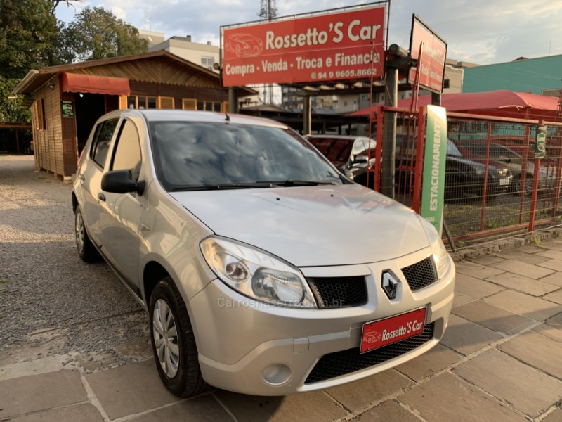 SANDERO 1.0 EXPRESSION 16V FLEX 4P MANUAL - 2010 - FARROUPILHA