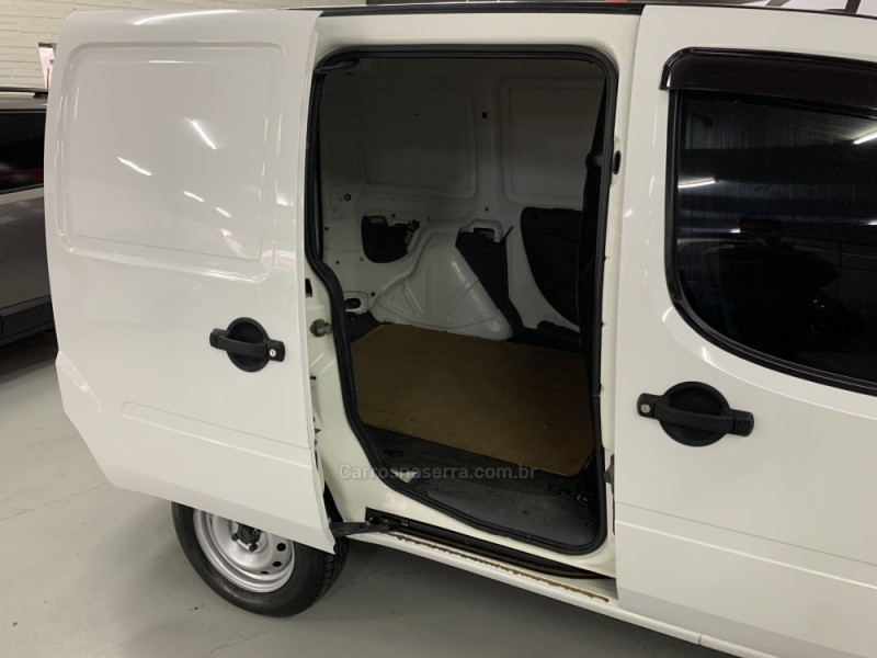 DOBLÓ 1.3 MPI CARGO 16V GASOLINA 4P MANUAL - 2004 - ESTâNCIA VELHA