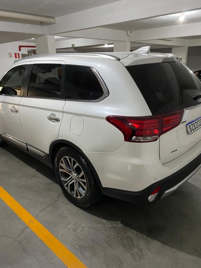 OUTLANDER 2.2 4X4 16V DIESEL 4P AUTOMÁTICO - 2018 - CAXIAS DO SUL