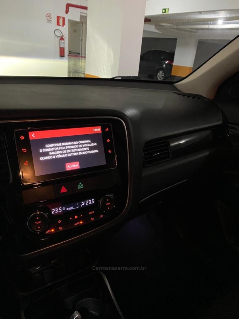OUTLANDER 2.2 4X4 16V DIESEL 4P AUTOMÁTICO - 2018 - CAXIAS DO SUL