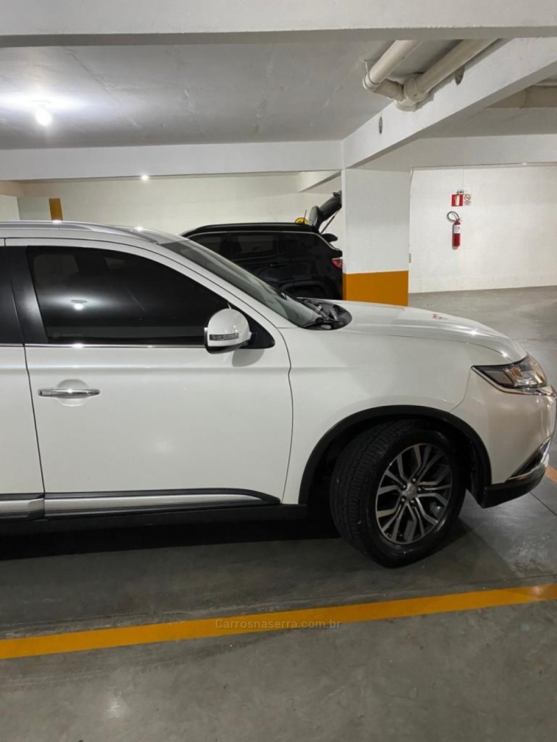OUTLANDER 2.2 4X4 16V DIESEL 4P AUTOMÁTICO - 2018 - CAXIAS DO SUL
