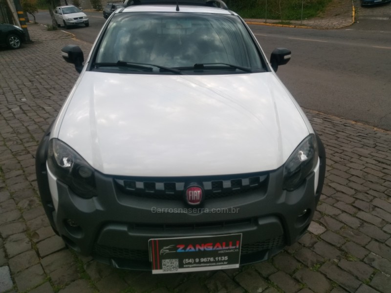 STRADA 1.8 MPI ADVENTURE CD 16V FLEX 3P MANUAL - 2015 - FARROUPILHA