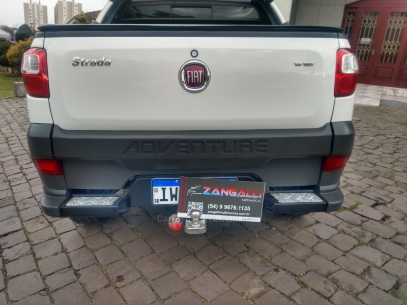 STRADA 1.8 MPI ADVENTURE CD 16V FLEX 3P MANUAL - 2015 - FARROUPILHA