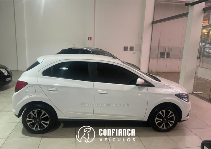 ONIX 1.4 MPFI LTZ 8V FLEX 4P MANUAL - 2015 - BENTO GONçALVES
