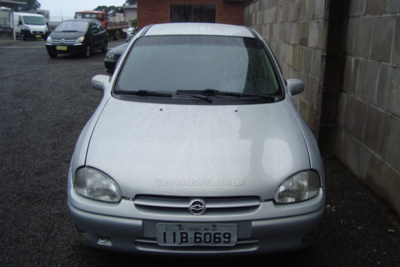 CORSA 1.6 MPFI GLS SEDAN 16V GASOLINA 4P MANUAL - 1999 - CAXIAS DO SUL
