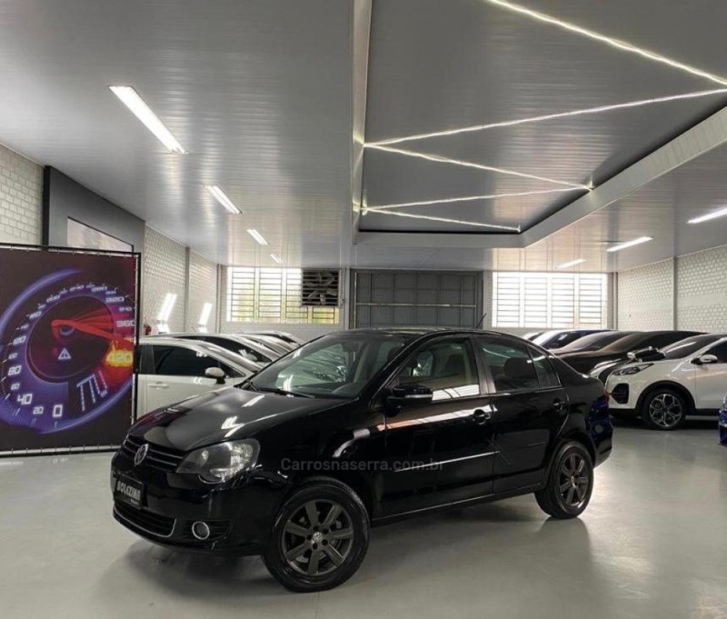 POLO SEDAN 1.6 MI COMFORTLINE 8V FLEX 4P MANUAL