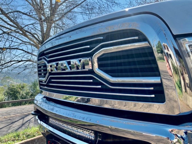 2500 LARAMIE  - 2016 - DOIS IRMãOS
