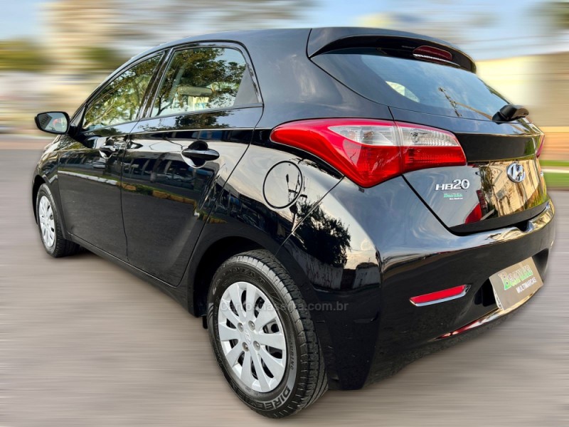 HB20 1.6 COMFORT 16V FLEX 4P MANUAL - 2014 - NOVO HAMBURGO