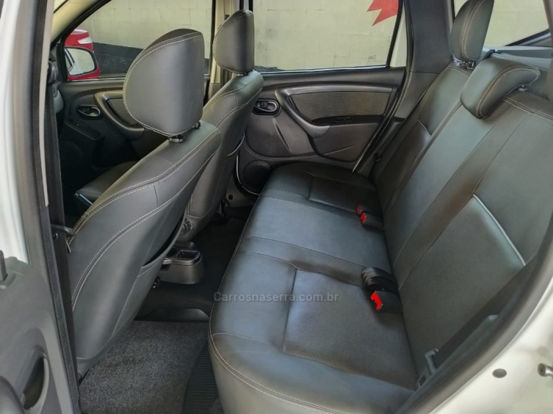 DUSTER 1.6 DYNAMIQUE 4X2 16V FLEX 4P MANUAL - 2013 - CAXIAS DO SUL