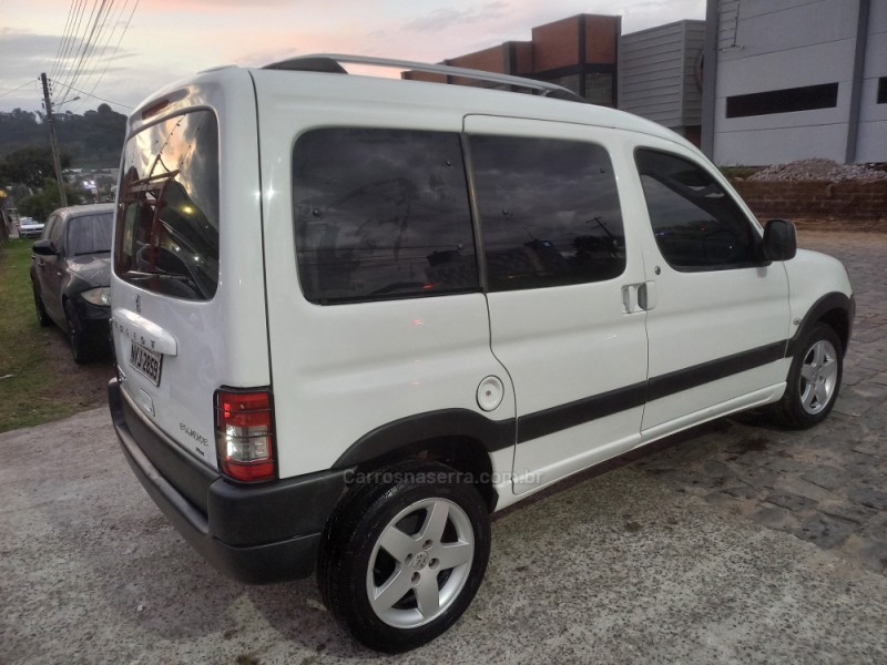 PARTNER 1.6 ESCAPADE PACK 16V FLEX 4P MANUAL - 2011 - FARROUPILHA