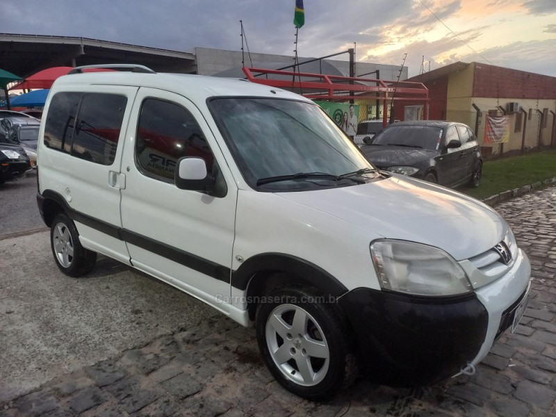 PARTNER 1.6 ESCAPADE PACK 16V FLEX 4P MANUAL - 2011 - FARROUPILHA