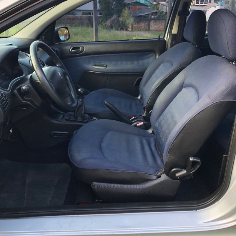 206 1.0 SOLEIL 16V GASOLINA 2P MANUAL - 2003 - PAROBé