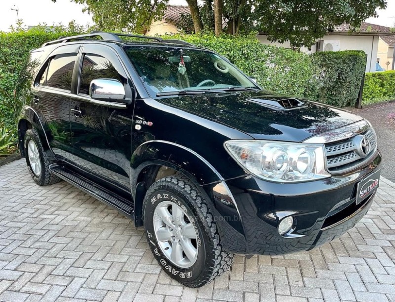 HILUX SW4 3.0 SRV 4X4 16V TURBO INTERCOOLER DIESEL 4P AUTOMÁTICO - 2011 - ROLANTE