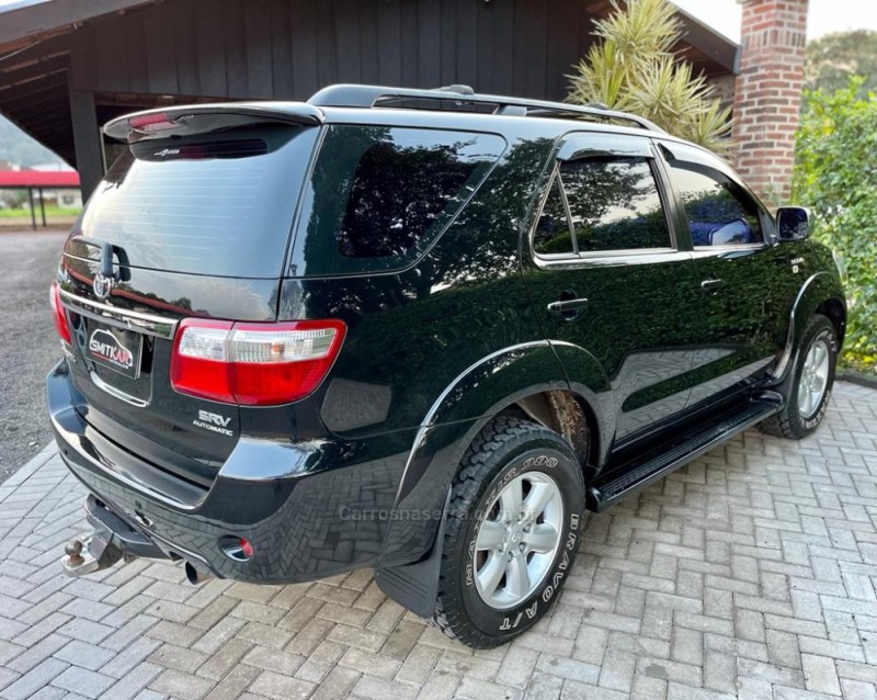 HILUX SW4 3.0 SRV 4X4 16V TURBO INTERCOOLER DIESEL 4P AUTOMÁTICO - 2011 - ROLANTE