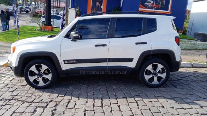 RENEGADE 2.0 16V CUSTOM 4X4 TURBO DIESEL 4P AUTOMÁTICA - 2018 - FARROUPILHA