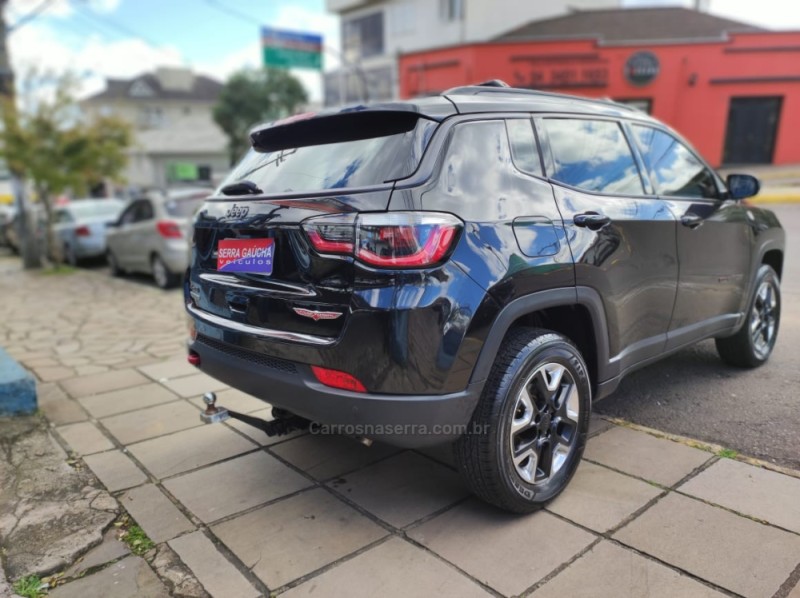 COMPASS 2.0 16V DIESEL TRAILHAWK 4X4 AUTOMÁTICO - 2017 - BENTO GONçALVES