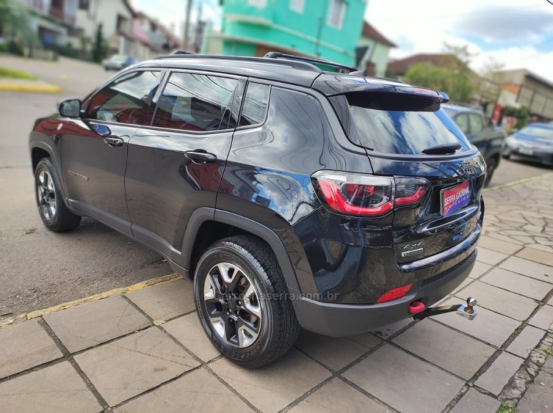 COMPASS 2.0 16V DIESEL TRAILHAWK 4X4 AUTOMÁTICO - 2017 - BENTO GONçALVES