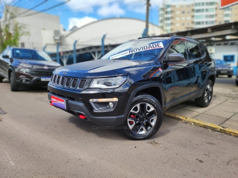 COMPASS 2.0 16V DIESEL TRAILHAWK 4X4 AUTOMÁTICO - 2017 - BENTO GONçALVES