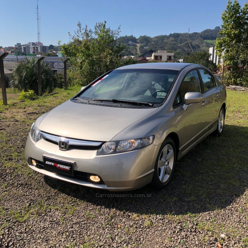CIVIC 1.8 LXS 16V FLEX 4P MANUAL - 2008 - PAROBé