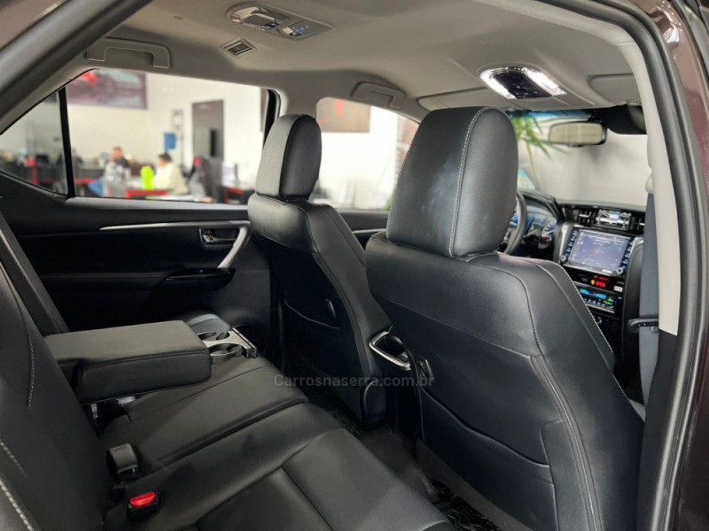 HILUX SW4 2.8 SRX 4X4 16V TURBO INTERCOOLER DIESEL 4P AUTOMÁTICO - 2022 - DOIS IRMãOS