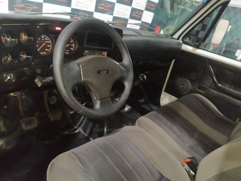 D20 4.0 CUSTOM S CS 8V DIESEL 2P MANUAL - 1992 - CAXIAS DO SUL