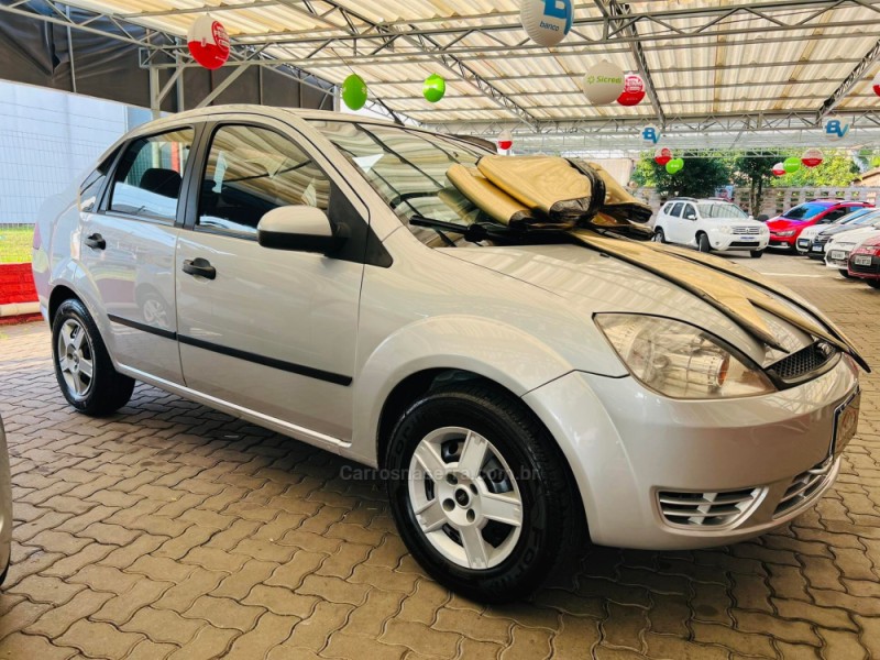 FIESTA 1.6 MPI 8V GASOLINA 4P MANUAL - 2006 - DOIS IRMãOS