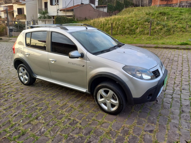 SANDERO 1.6 STEPWAY 16V FLEX 4P MANUAL - 2010 - CAXIAS DO SUL
