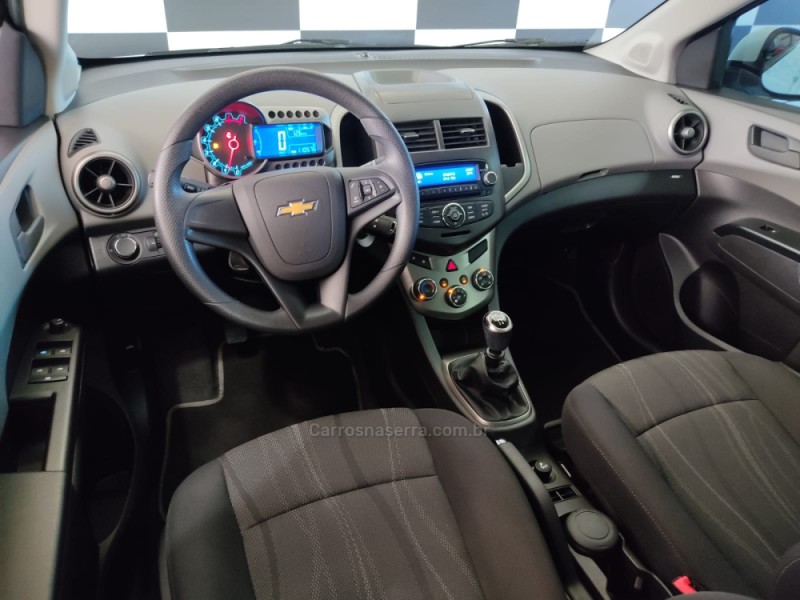 SONIC 1.6 LT 16V FLEX 4P MANUAL - 2014 - DOIS IRMãOS