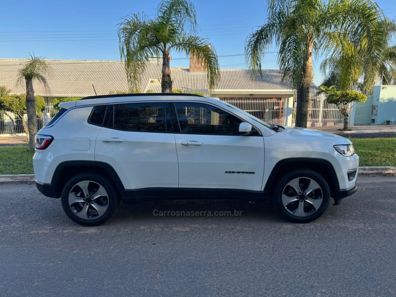 COMPASS 2.0 16V FLEX SPORT AUTOMÁTICO - 2020 - CAMPO BOM