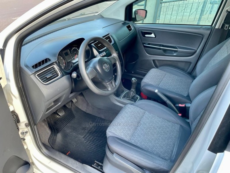 FOX 1.6 MI ITREND 8V FLEX 4P MANUAL - 2013 - BOM RETIRO DO SUL