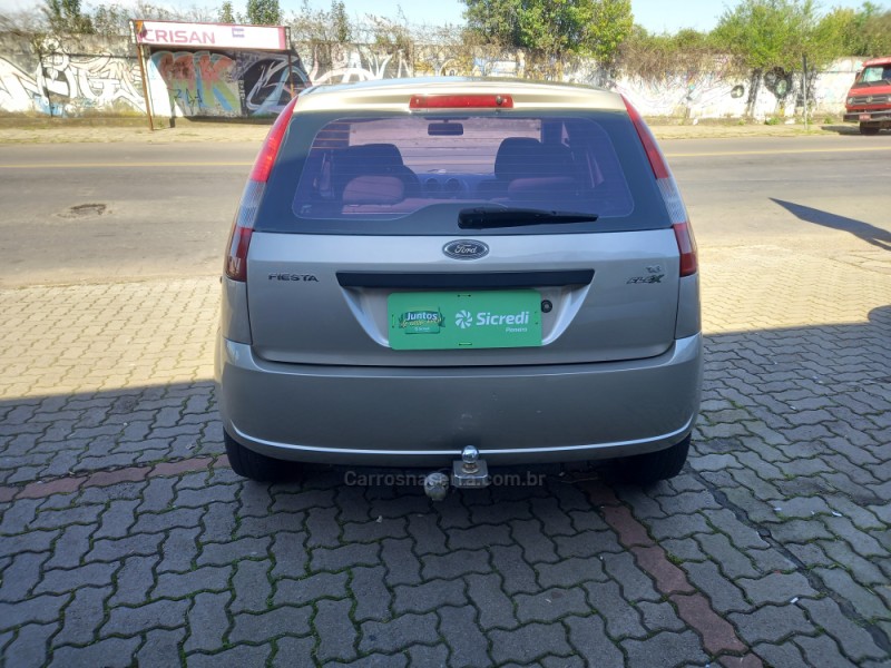 FIESTA 1.6 MPI 8V GASOLINA 4P MANUAL - 2007 - CAXIAS DO SUL