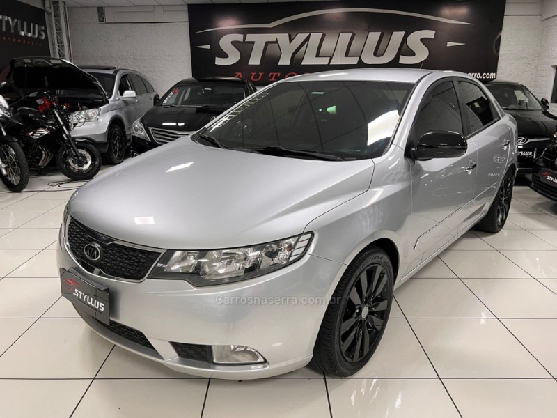 CERATO 1.6 EX3 SEDAN 16V GASOLINA 4P AUTOMÁTICO